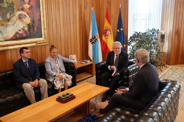 O CES entrega ao Parlamento a Memoria sobre a situación económica e social de Galicia 2023